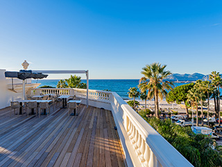 Mairie de Cannes Terrasse du Centre d'Art La Malmaison
