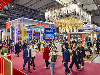 NL-609-SALON IBTM WORLD 1